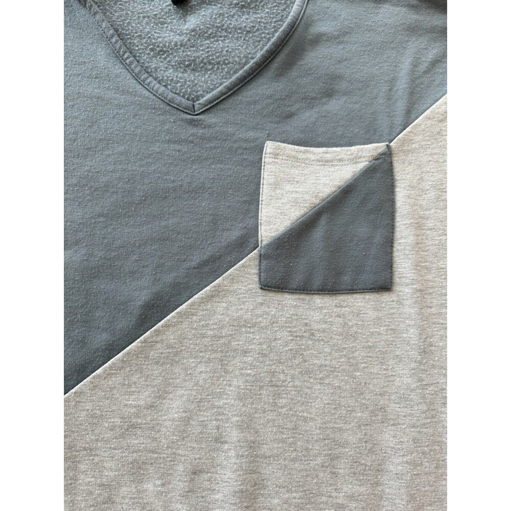 Steve Madden Color block Crew Neck Sweatshirt Blue Gray Size M Preppy Pocket Top - Picture 5 of 6